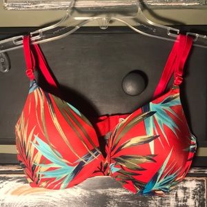 PINK Wear Everywhere Push-up bra